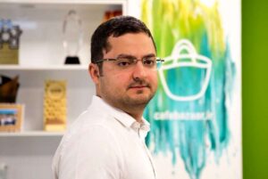 حسام آرمندهی، یک کارآفرین موفق و یکی از بنیان‌گذاران بازار، کافه دیوار و مسیریاب بلد است
