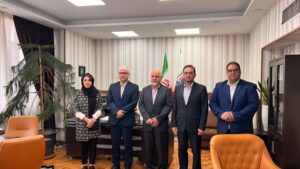 نشست رئیس شورای سیاست‌گذاری جشنواره اندیشمندان و دانشمندان جوان با معاون سیاست‌گذاری و برنامه‌ریزی توسعه فاوا و اقتصاد دیجیتال