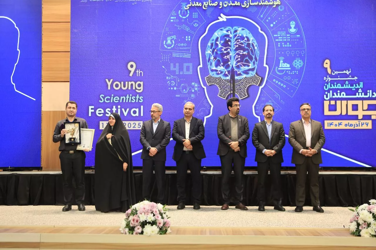 photo-5918012704356502738-y-694636f6b107d